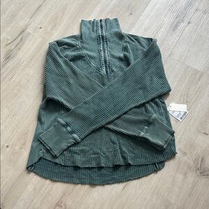 Green Textured Long Sleeve Top